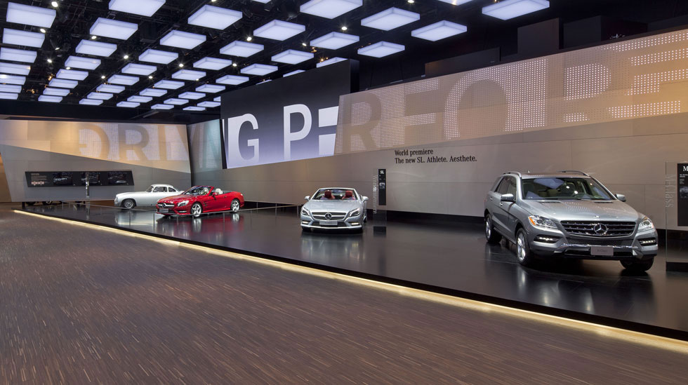 Mercedes Benz Detroit Auto Show Gallery 005 GO