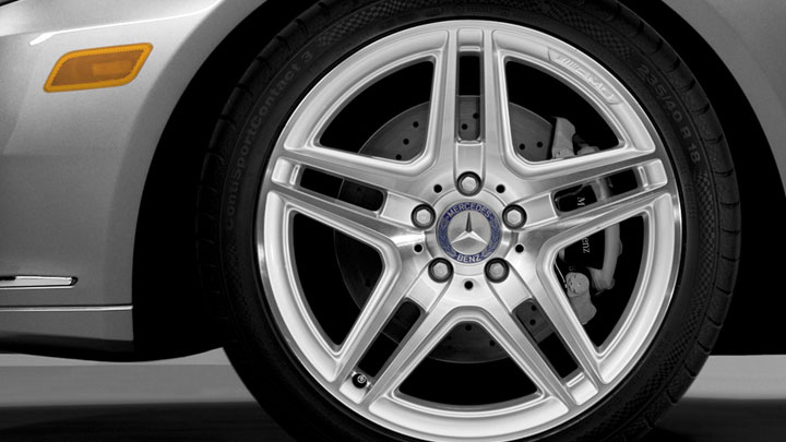 18-inch AMG twin 5-spoke wheels