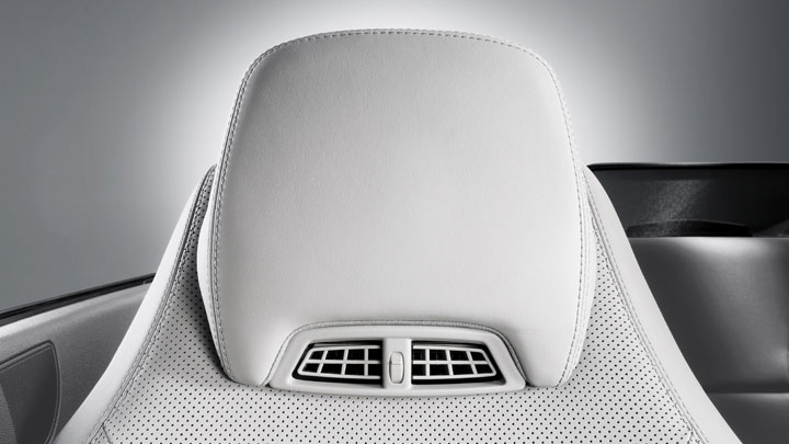 AIRSCARF neck-level heating system