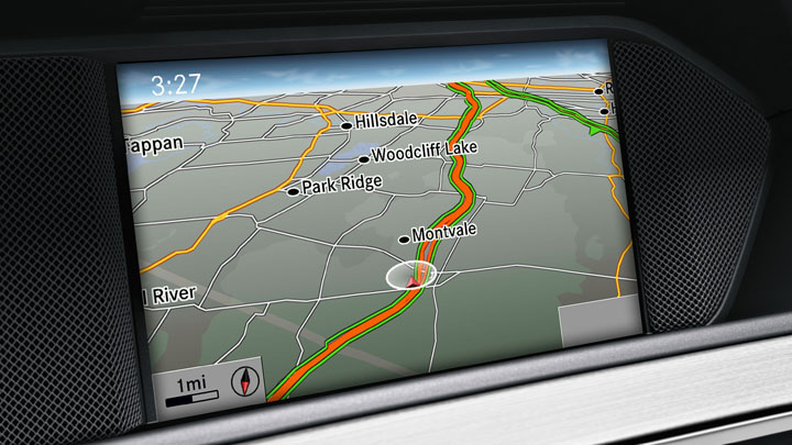Navigation with 80GB hard drive, 3D map views