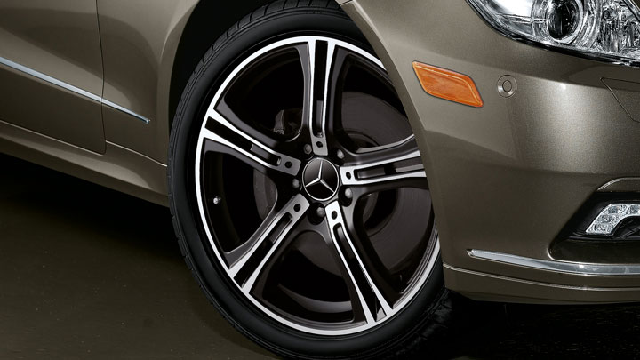 18-inch Two Tone 5-Spoke Wheel