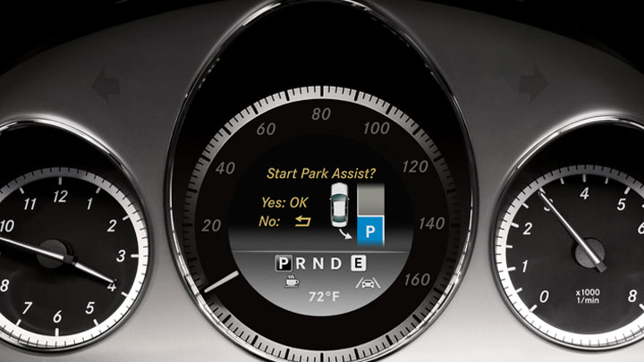 PARKTRONIC with Advanced Parking Guidance