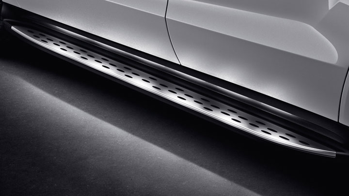 Illuminated running boards