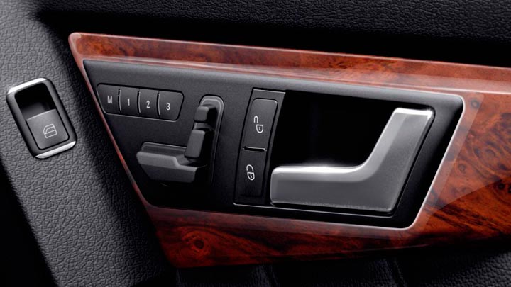 10-way power front passenger seat with memory