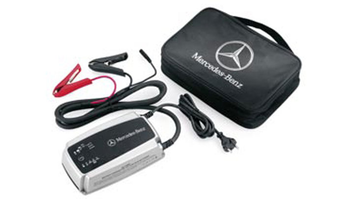 Battery trickle charger