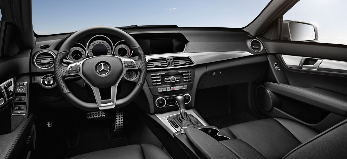 2014-C-CLASS-SEDAN-SPORT-MBTEX-121-731-01.jpg
