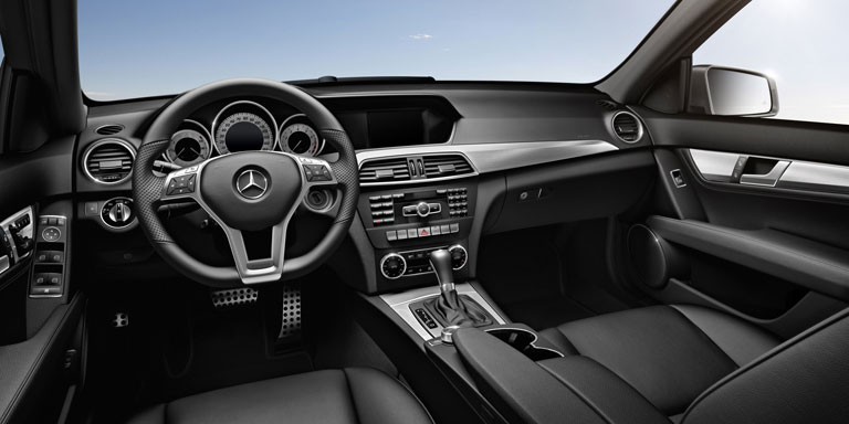 2014-C-CLASS-SEDAN-SPORT-MBTEX-121-731-01.jpg
