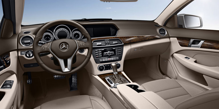 2014-C-CLASS-COUPE-MBTEX-125-731-01.jpg
