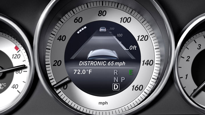 DISTRONIC PLUS� with Steering Assist