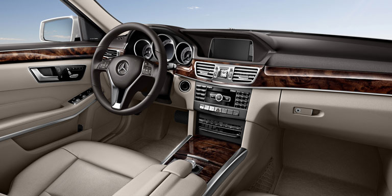 2014-E-CLASS-E350-WAGON-SPORT-MBTEX-115-H14-01.jpg