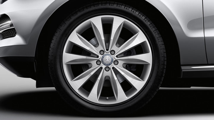 Mercedes Benz 2014 M CLASS SUV 077 BYO