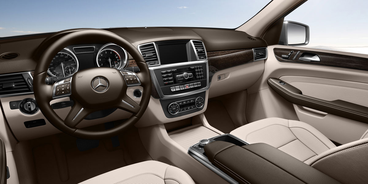 Mercedes Benz 2015 M CLASS ML350 SUV MBTEX 105 BYO D 01