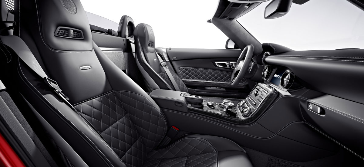 2015-SLS-CLASS-AMG-ROADSTER-561-H73-01.jpg