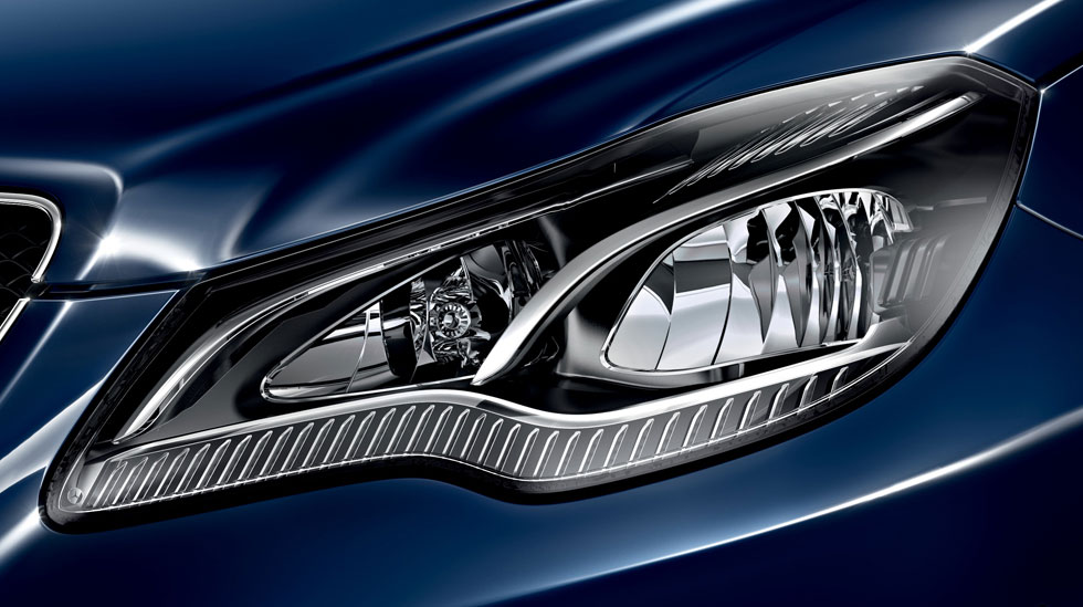 2014-E-Class-Cabriolet-FutureModel-Exterior-03.jpg
