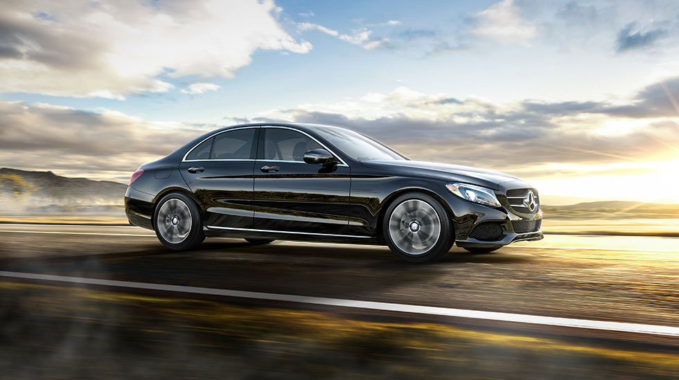 Mercedes Benz 2015 C SEDAN FEATURED GALLERY 980X549 03