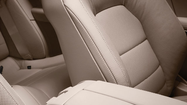 2012-E-Class-E350-E550-Cabriolet-055_CF.jpg