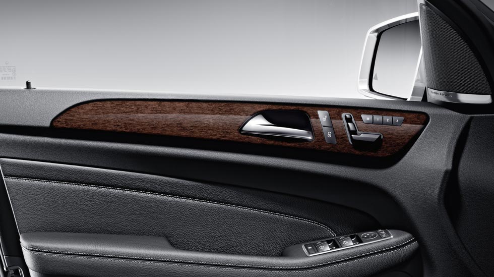 Mercedes Benz 2012 M Class SUV Gallery 019 GOF