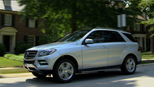 Video of ML350 4MATIC in Iridium Silver and ML350 BlueTEC in Arctic White
