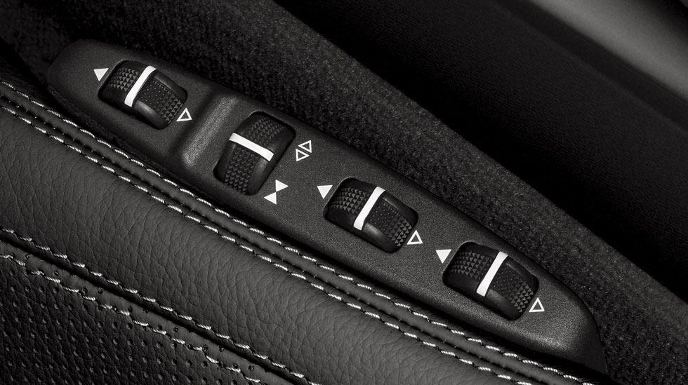 Mercedes Benz 2013 E Class Coupe Gallery 017 GOI