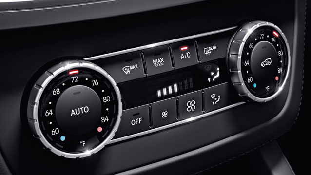 2013-GL-Class-SUV-057_CF.jpg