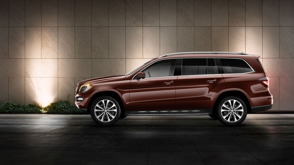 Mercedes Benz 2013 GL Class SUV Gallery 003 GOE