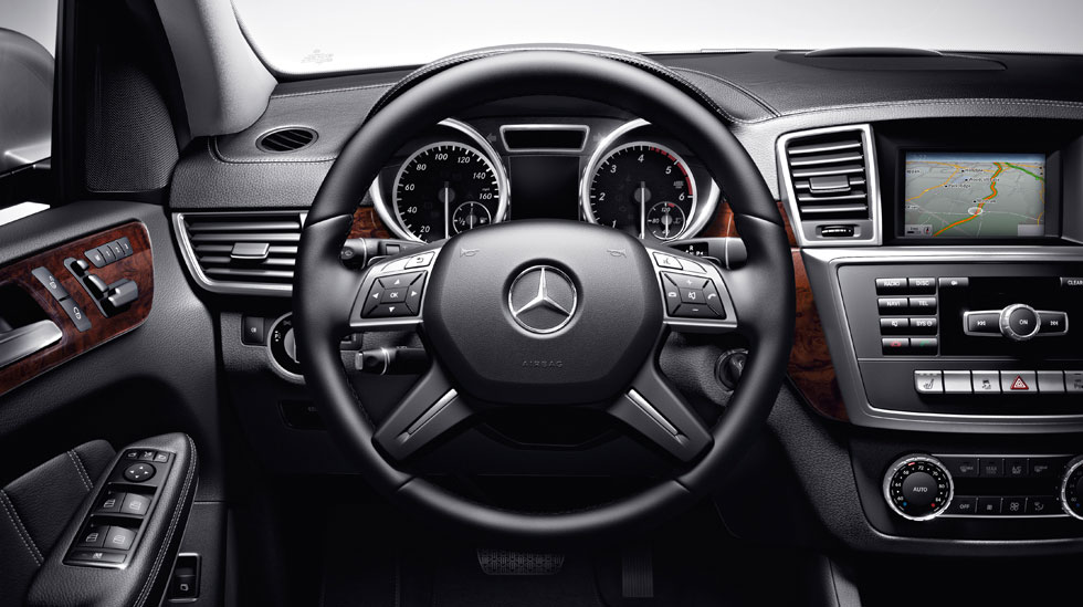 Mercedes Benz 2013 GL Class SUV Gallery 012 GOI