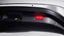 4MATIC with standard power liftgate
