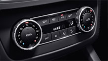 4MATIC with standard dual-zone climate control