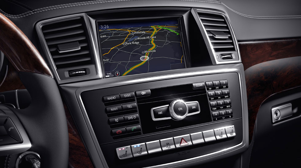 Mercedes Benz 2013 GL Class SUV Gallery 022 GOF