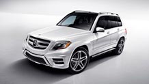 in Diamond White with optional AMG Styling Package