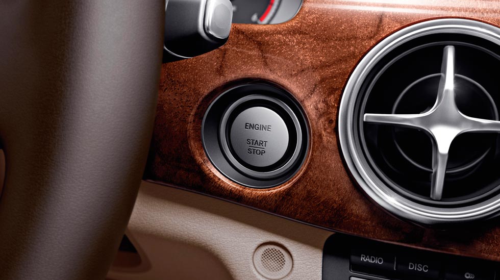 Mercedes Benz 2013 GLK Class SUV Gallery 020 GOF