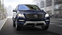 4MATIC in Lunar Blue