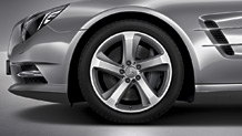 2013-SL-Class-Roadster-Gallery-028_GOA.jpg