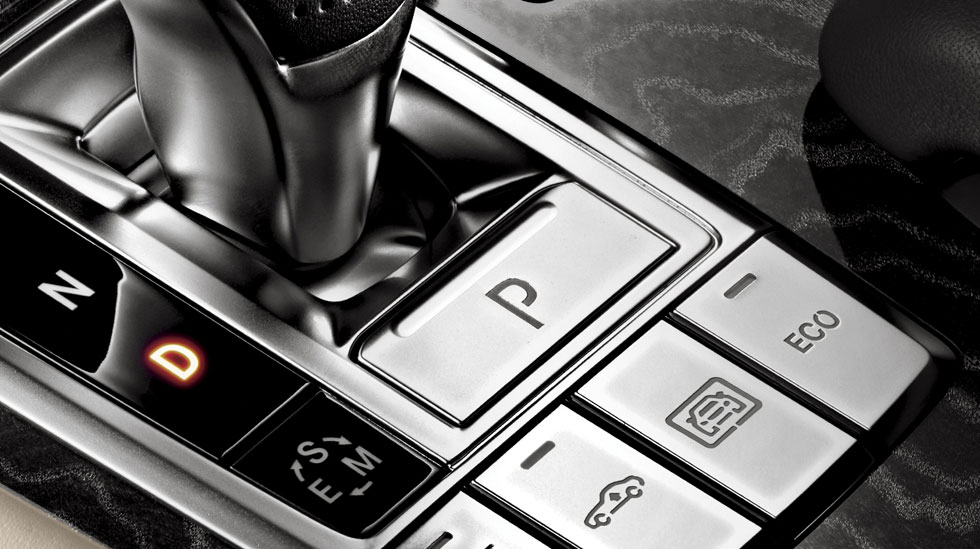 Mercedes Benz 2013 SL Class Roadster Gallery 032 GOI
