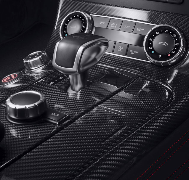 2013-SLS-GT-AMG-Coupe-Roadster-035_CF.jpg