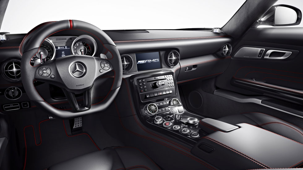 Mercedes Benz 2013 SLS AMG GT Gallery 004 GOI