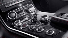 in Black designo Exclusive leather with Piano Black Lacquer trim