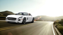in designo Mystic White II with Matte Black AMG 10-spoke forged-alloy wheels