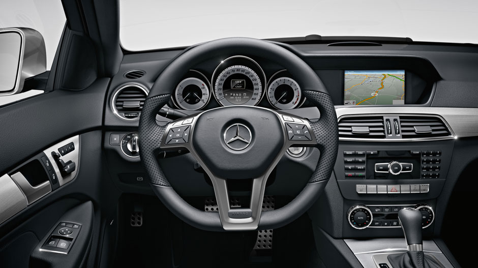 Mercedes Benz 2014 C CLASS COUPE GALLERY 014 GOI D