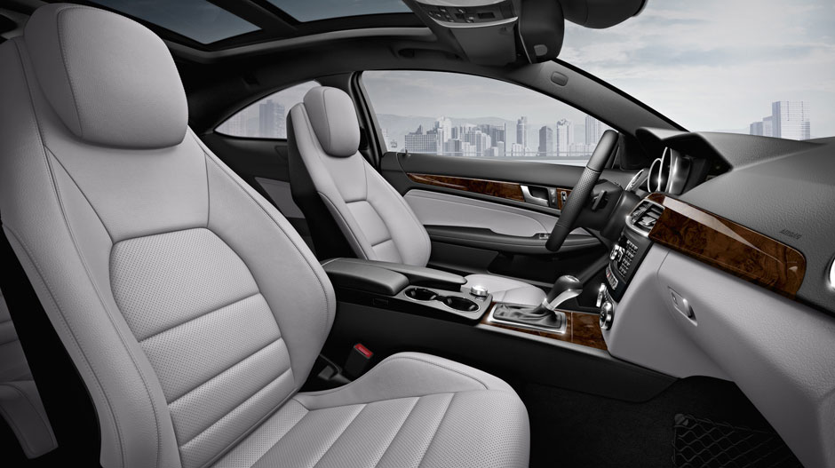 Mercedes Benz 2014 C CLASS COUPE GALLERY 021 GOI D