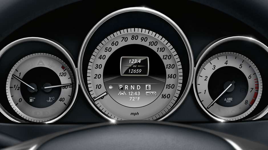 Mercedes Benz 2014 C CLASS SEDAN GALLERY 023 GOI D