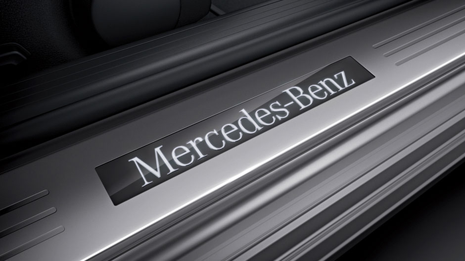 Mercedes Benz 2014 C CLASS SEDAN GALLERY 029 GOI D