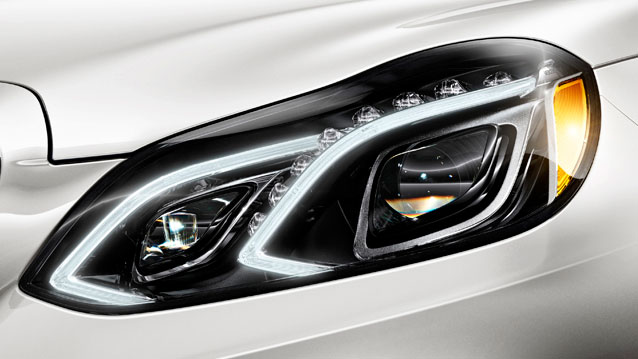 2014-E-CLASS-SEDAN-005_CF.jpg