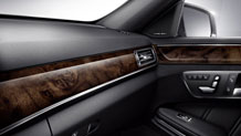 2014-E-CLASS-SEDAN-GALLERY-010_GOI.jpg