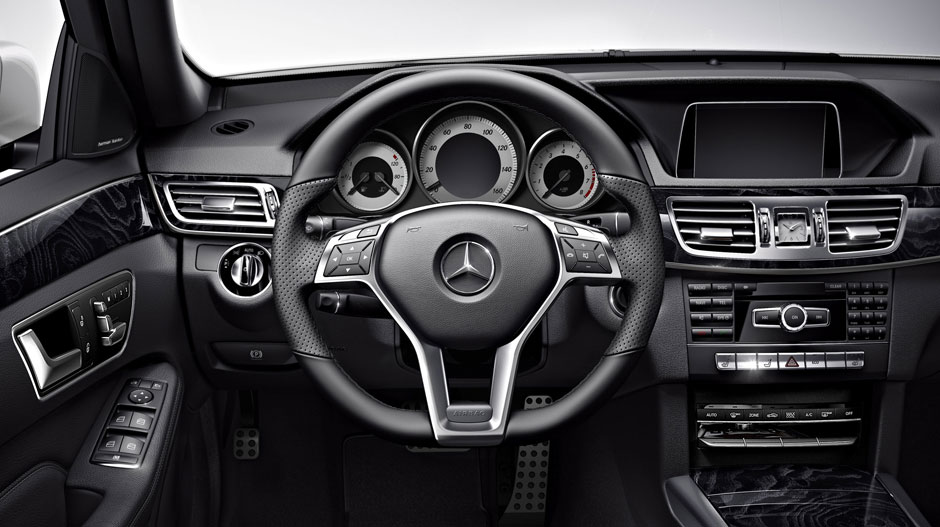 Mercedes Benz 2014 E CLASS SEDAN GALLERY 011 GOI D