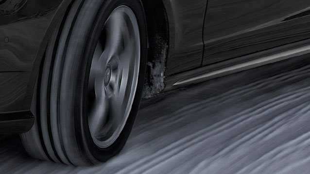 2014-E-CLASS-WAGON-016_CF.jpg