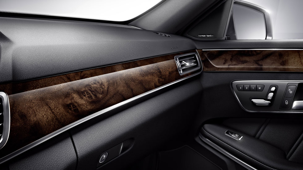 Mercedes Benz 2014 E CLASS WAGON GALLERY 012 GOI