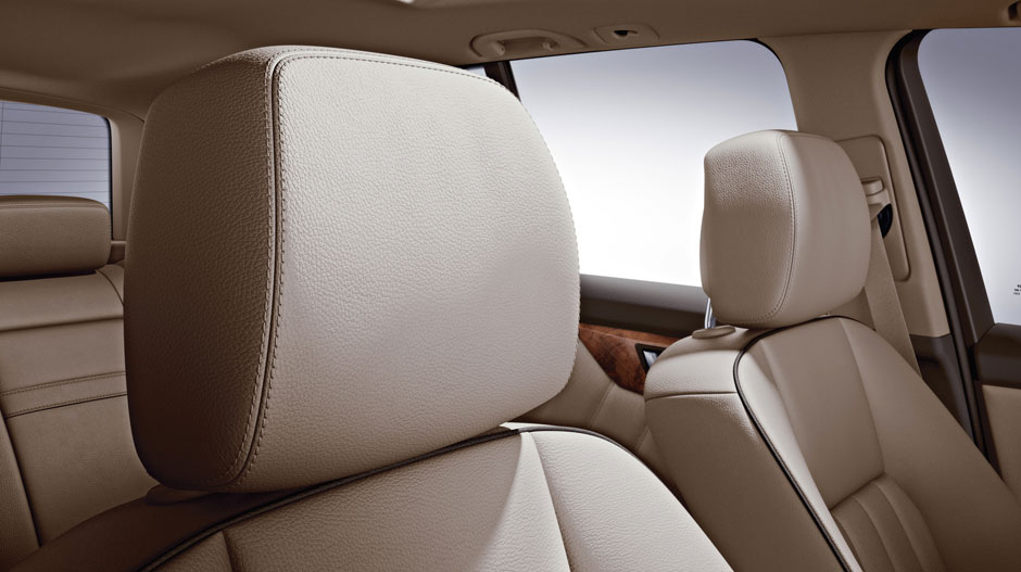 Mercedes Benz 2014 GLK CLASS SUV GALLERY 018 GOI D