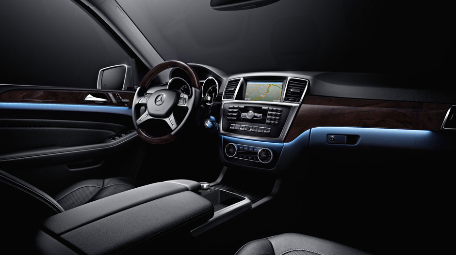 Mercedes Benz 2014 M CLASS SUV GALLERY 018 GOI D
