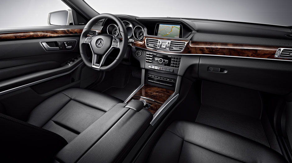 Mercedes Benz 2015 E CLASS SEDAN GALLERY 009 GOI D